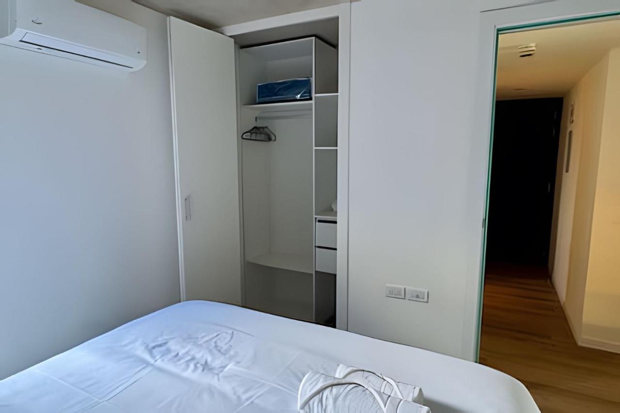 One-Bedroom Apartment - Non-Smoking