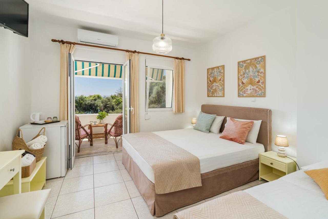  Comfort Room with Balcony and Sea View