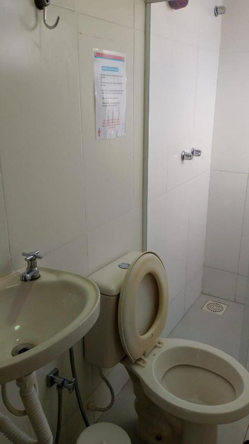 Habitación Cuádruple Económica con baño compartido