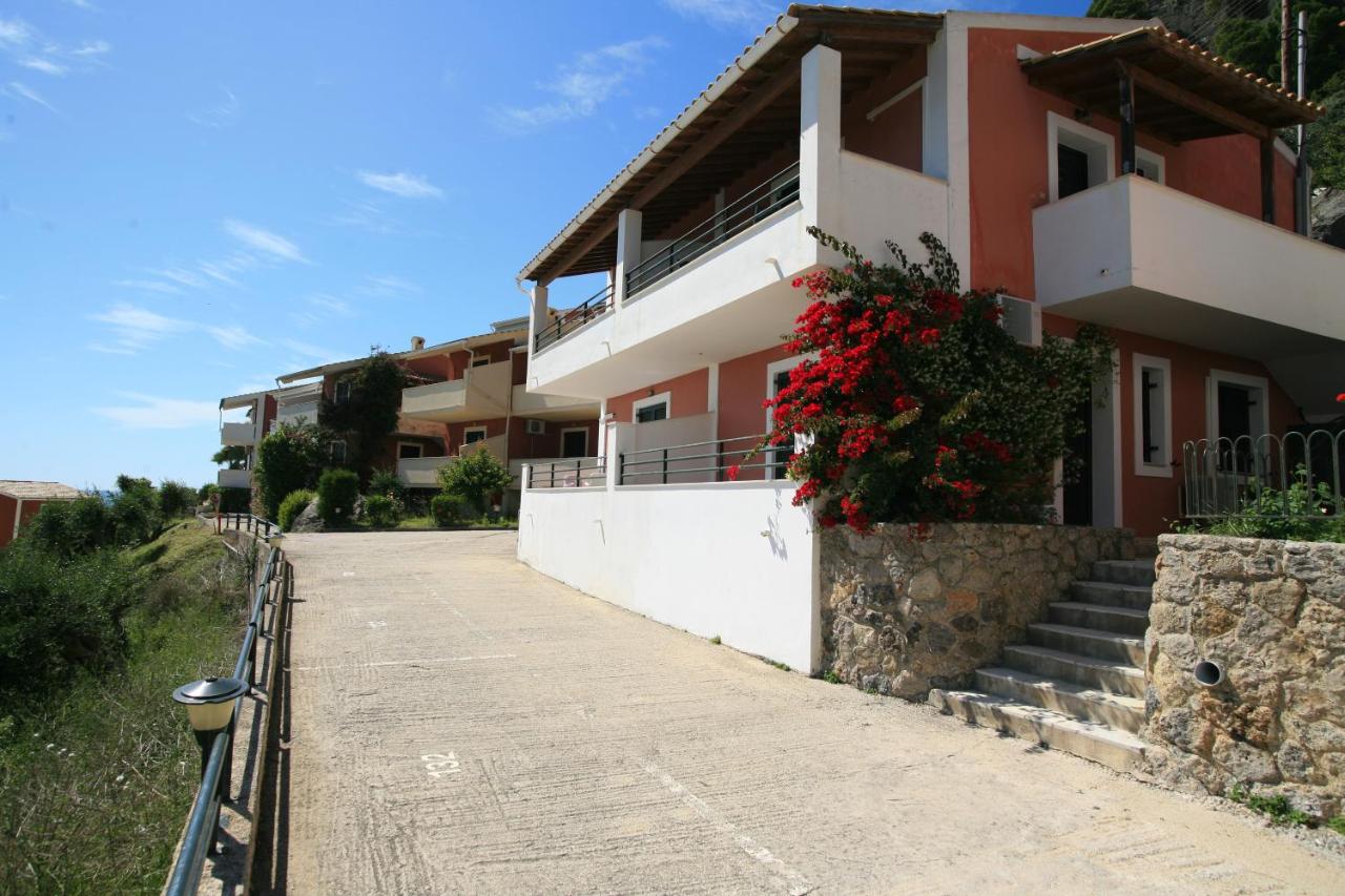 Glyfada Gorgona Apartments - B&B