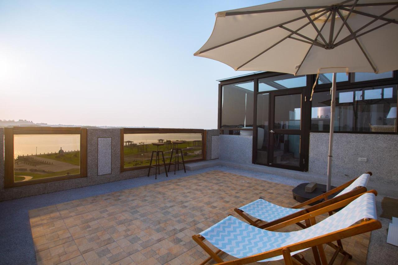 Malibu OceanView Homestay - B&B
