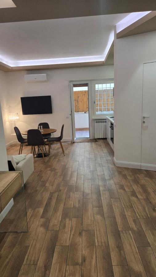 VHouse Ostia - Ferienwohnung Lido di Ostia