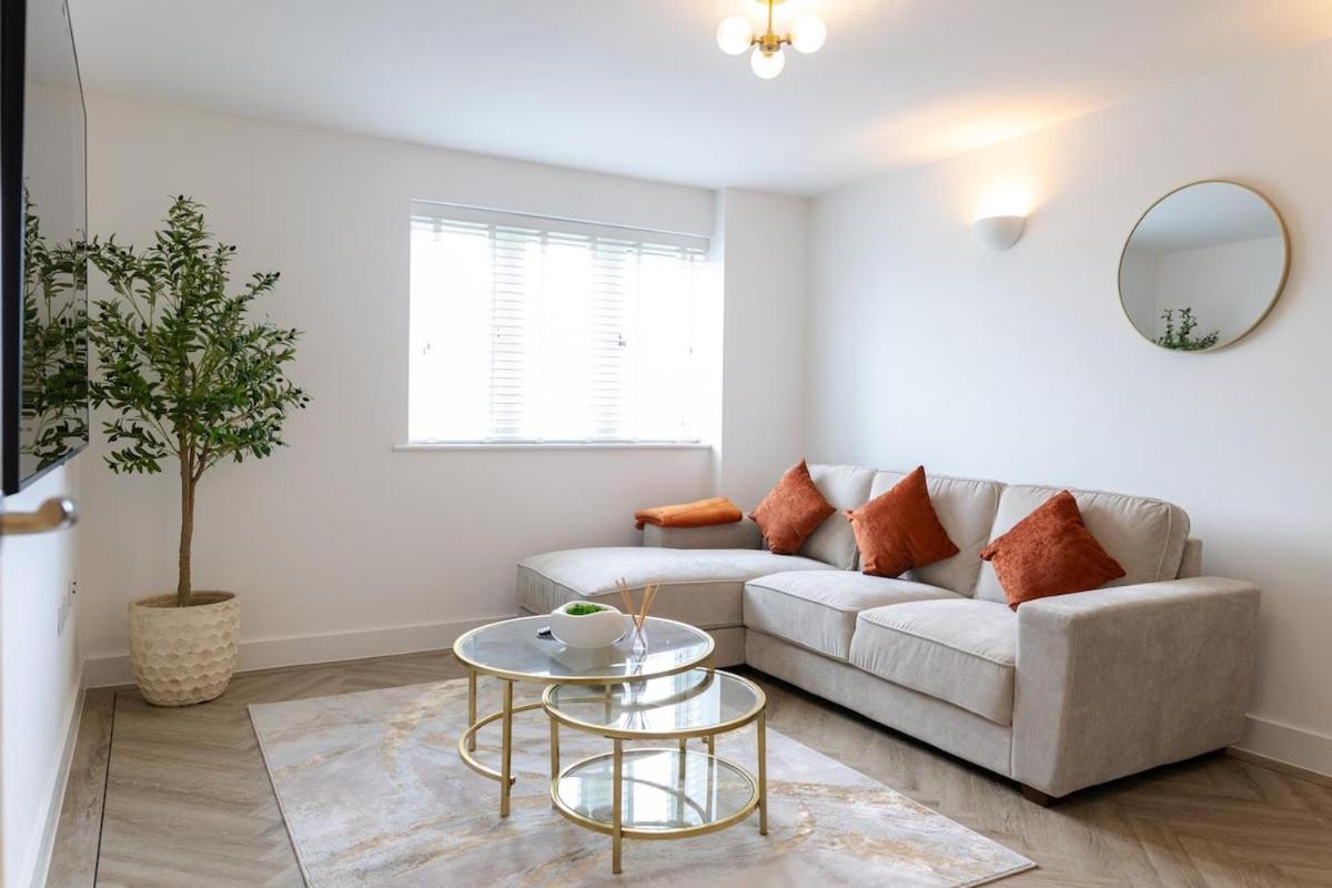 Cardiff Bay Retreat 2 Bed Apartment Free Parking - B&B