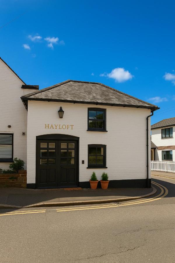 Charming Cottage in heart of town - B&B