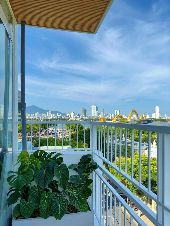 Corgi House Danang - Steps from Dragon Bridge - B&B