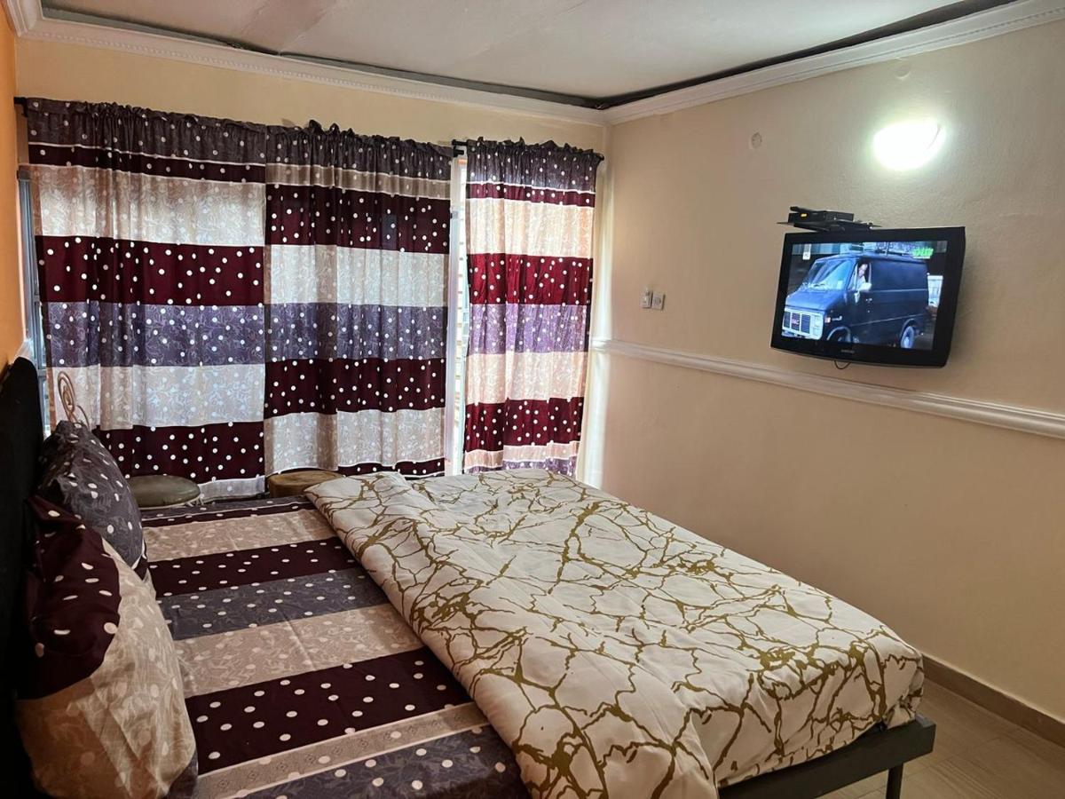 Standard Family Room