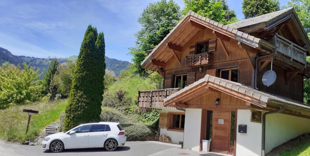 8-Person Chalet with Hot Tub in Portes du Soleil - Chambres d'hôtes Montriond