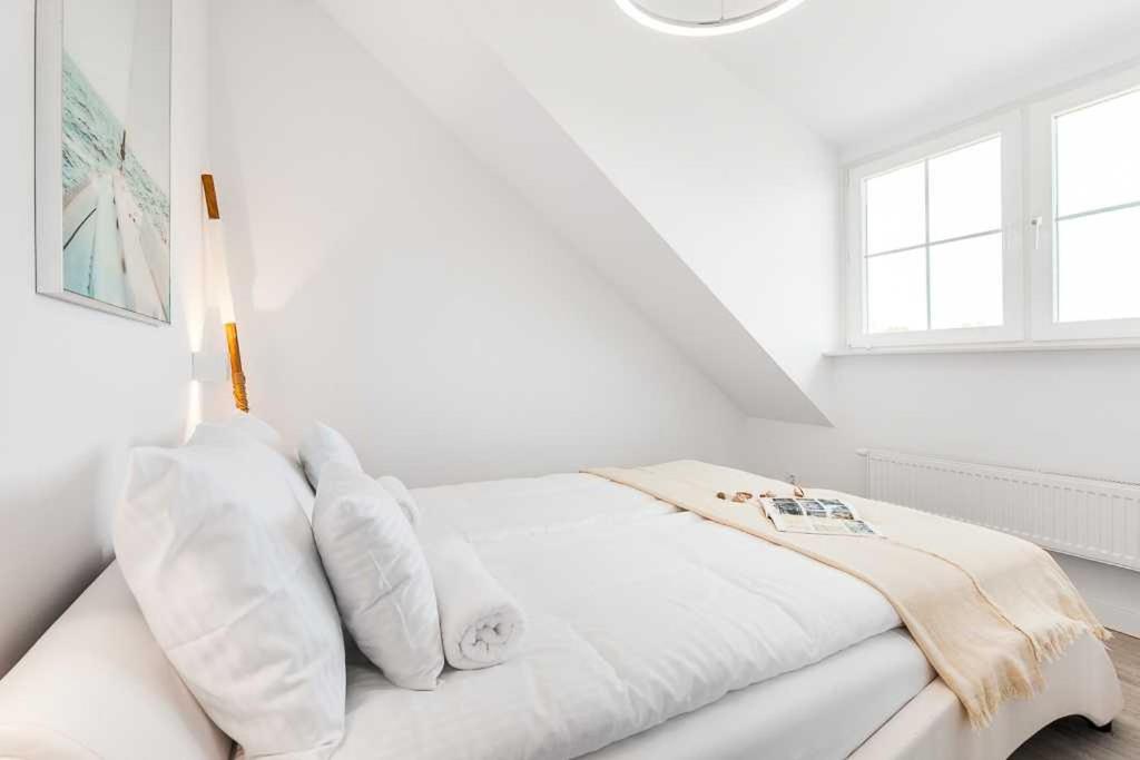 One-Bedroom Deluxe Apartment
