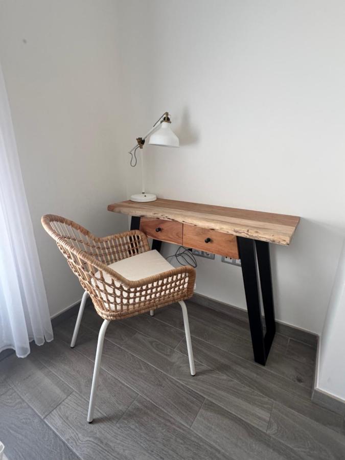 Sunny Luxury Apartment with two great sunny - level terraces, two swimming pools, in a new complex Pueblo Majorero, close to Fuerteventura Golf Club, next to the beach , Atlantico Shopping Mall and casino in Caleta de Fuste - Chambres d'hôtes Caleta de Fuste