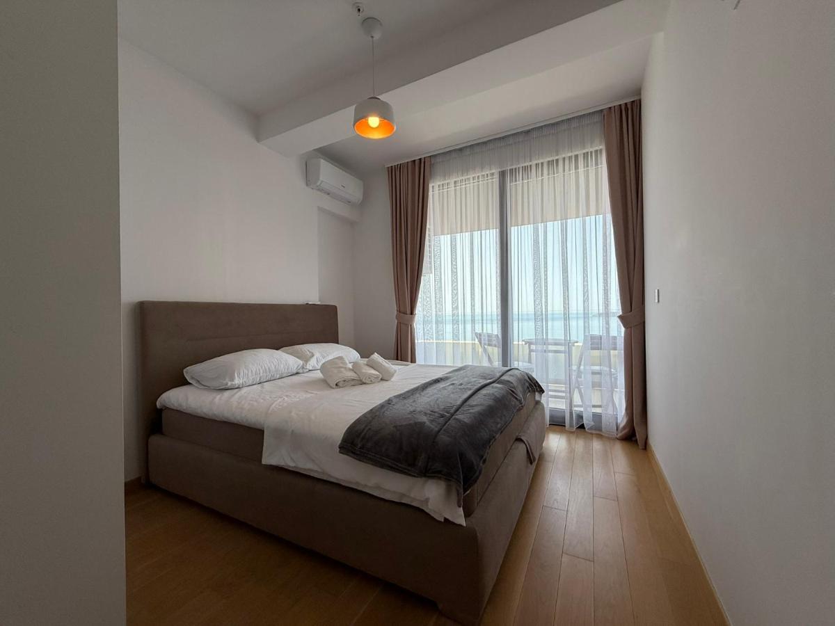 One-Bedroom Apartment with Balcony and Sea View