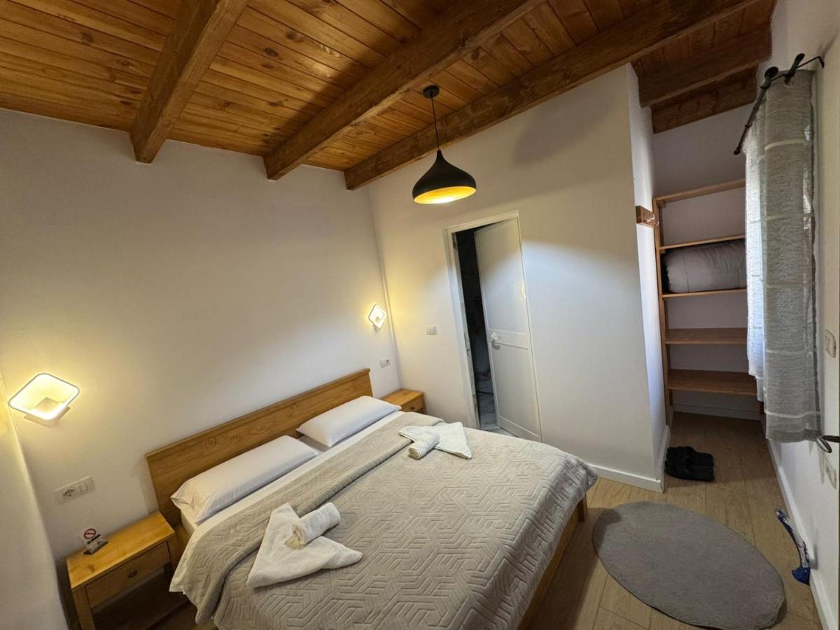 Doppelzimmer mit Balkon