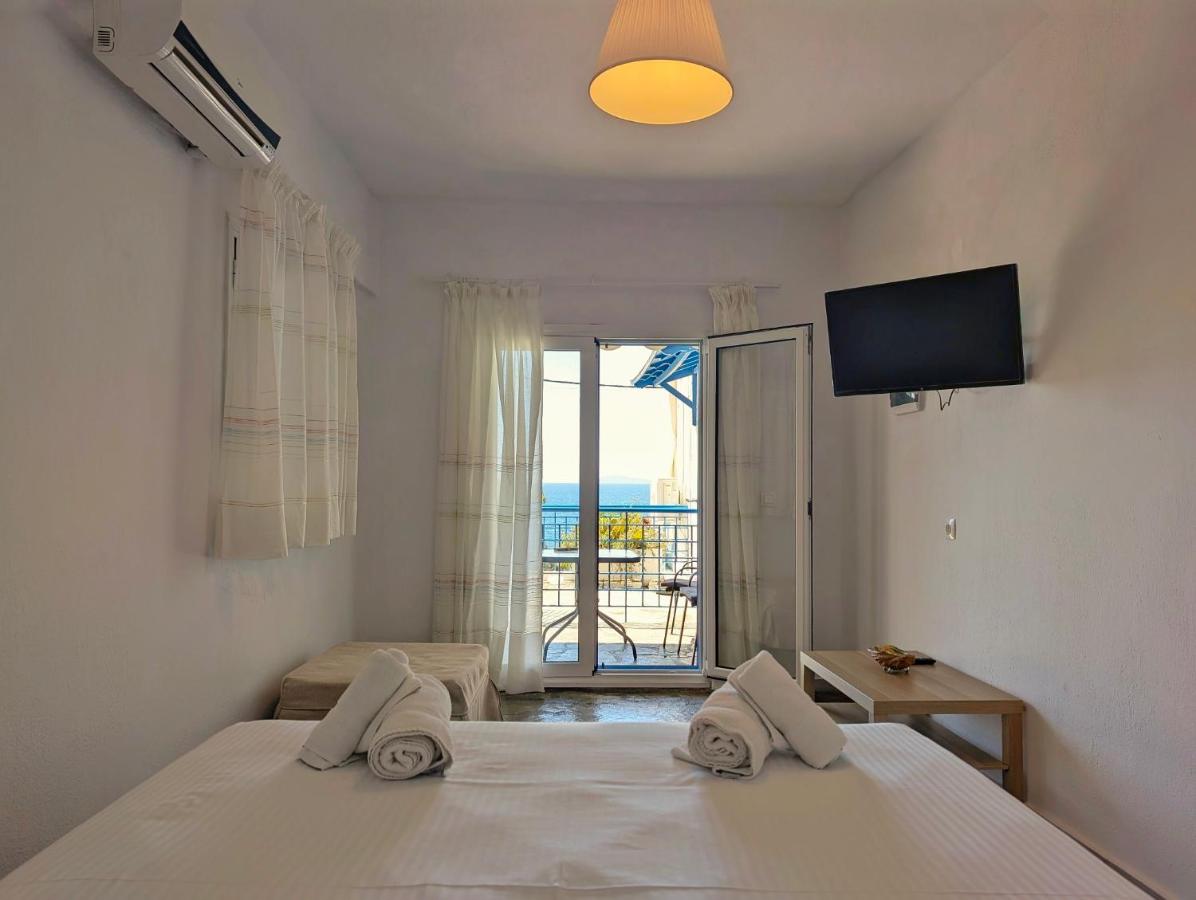 Sirius Apartments - B&B Néos Marmarás