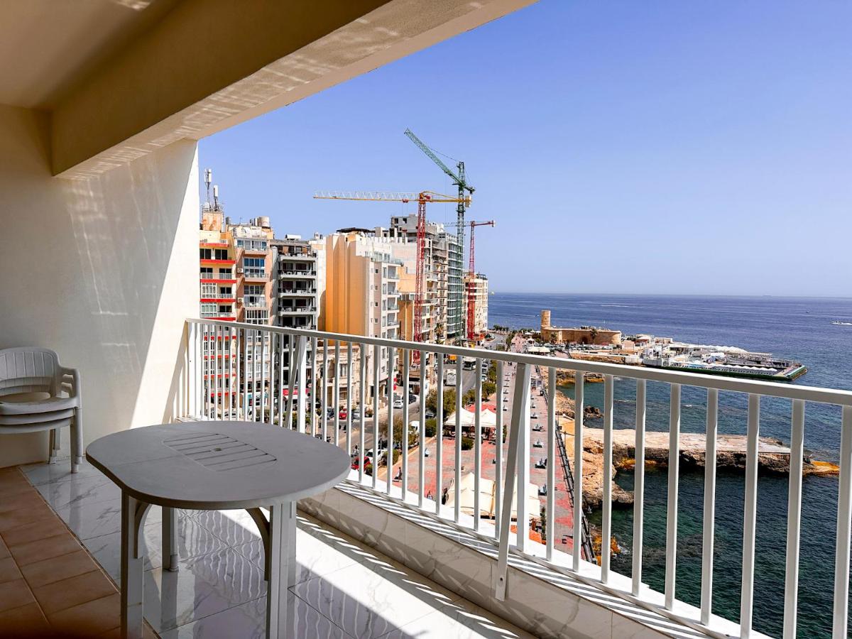 Waterfront Panorama Massive Three Bedrooms Flat S8 - B&B Sliema