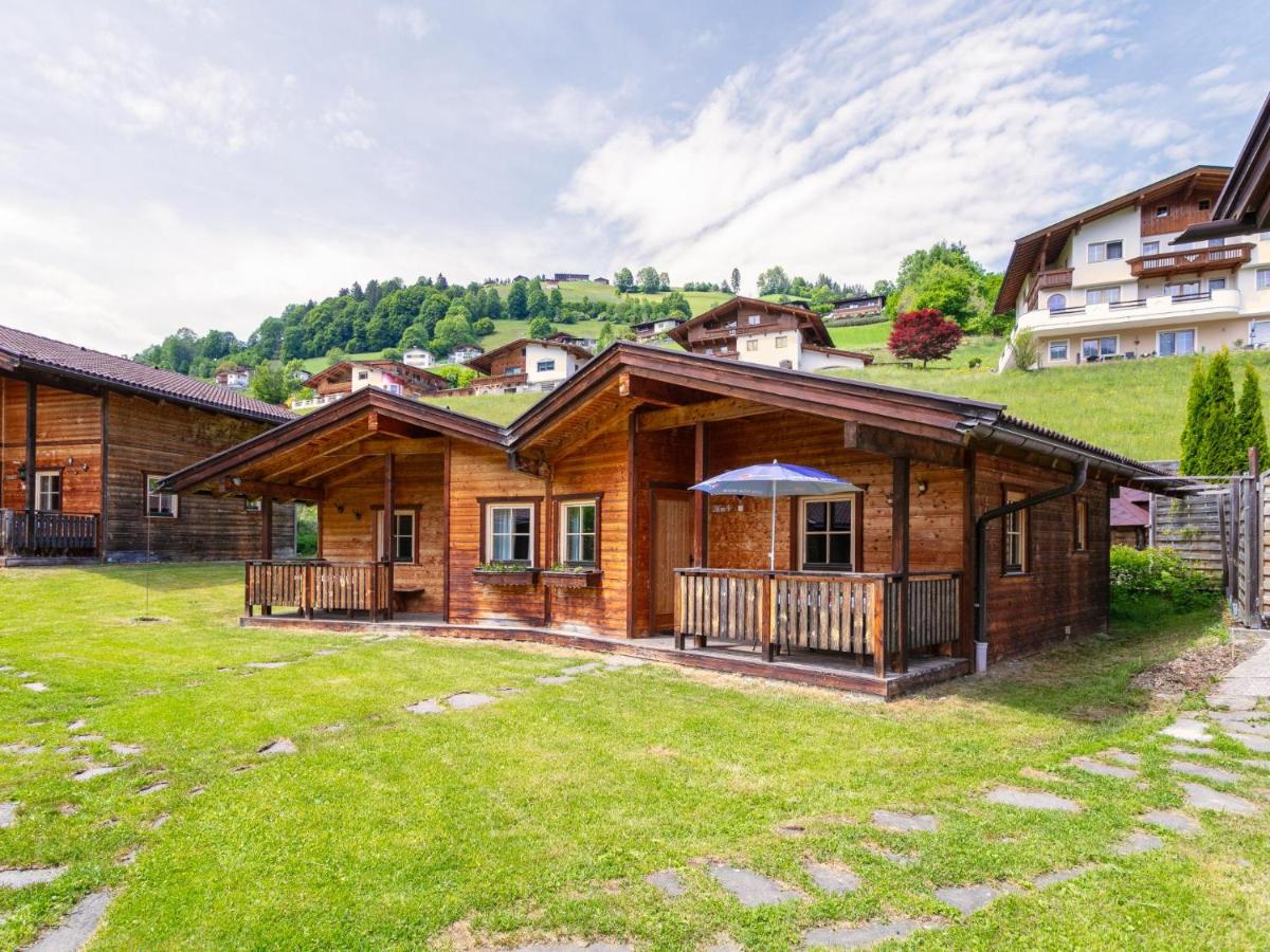 Uriges Chalet 4 - Ferienwohnung Grafenweg