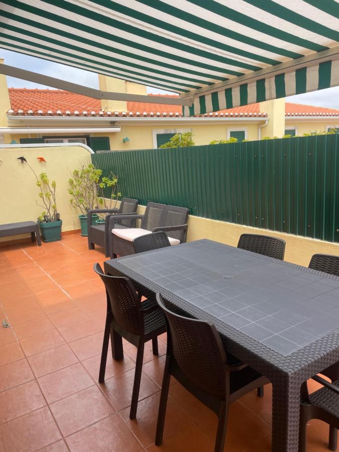 SANTA CRUZ BEACH PENTHOUSE -10 Pax - Frente a praia -Lisbon 35 minutos - Chambres d'hôtes Santa Cruz