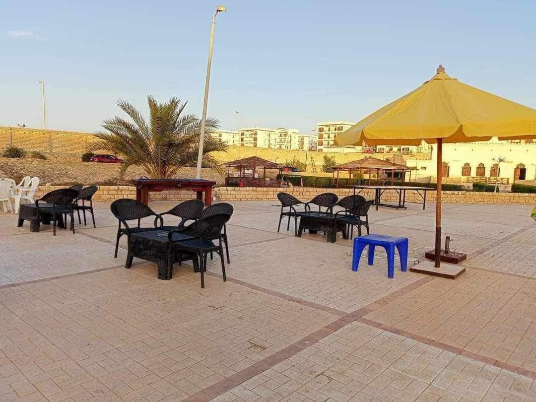 Modern family stay شقة غرفتين بغرفة مكيفه الساحل الشمالي الكيلو 77دقايق من العلمين و مارينا - Ferienwohnung El-Alamein