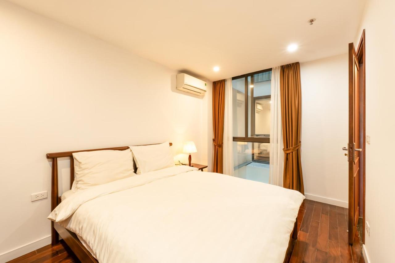 Three-Bedroom Apartment with Balcony