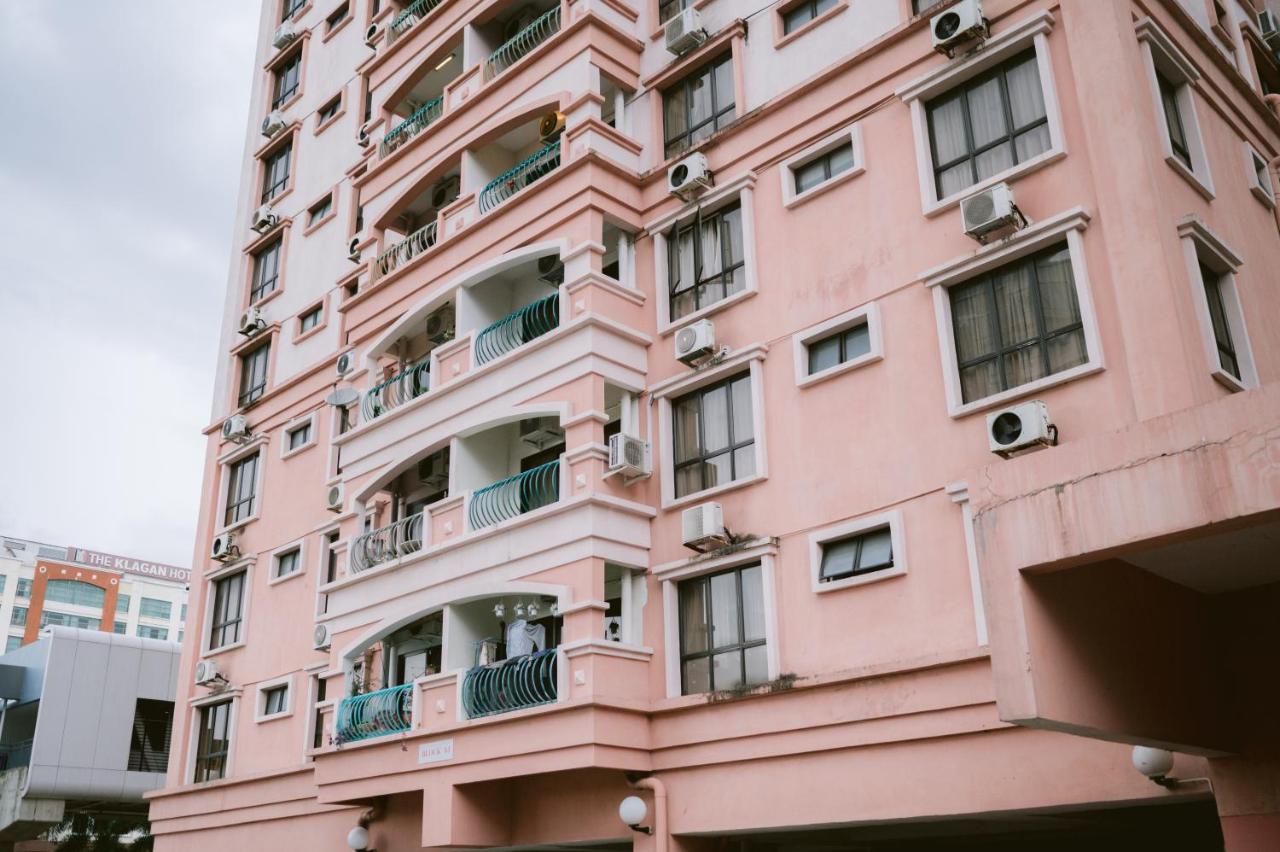 Petronella English Apartment Marina court - B&B