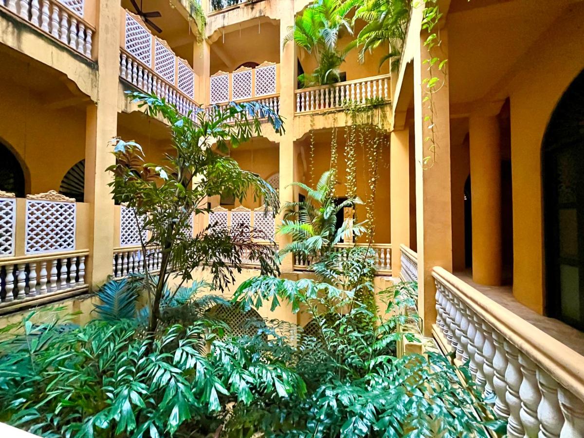 by Calamari Homes - El Porvenir 206 walled city - B&B Cartagena de Indias