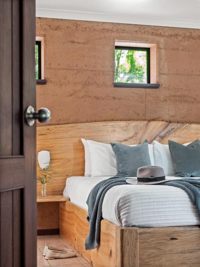 Nelson One-Bedroom Chalet with Spa Bath