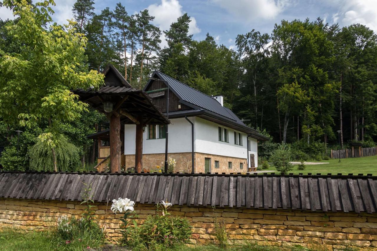 Całoroczny ośrodek domków Krasno w Krasnobrodzie - B&B