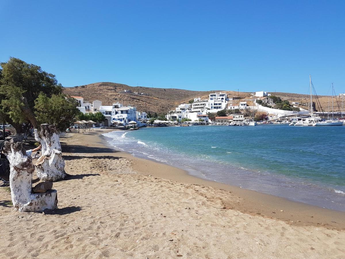 Alos Seafront Gem - Loutra Seaview Escape - B&B