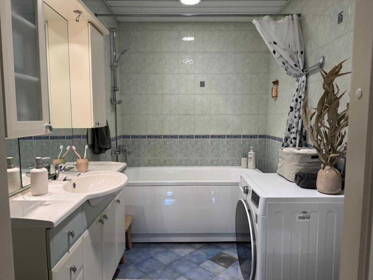 100 square meter 4-room central smart apt - Ferienwohnung Tallinn