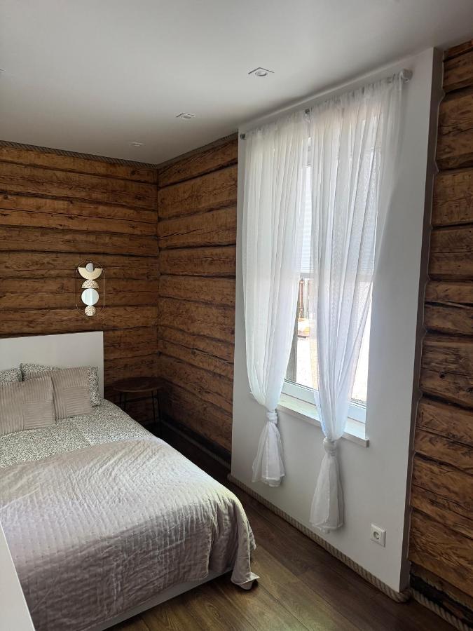 Kreutzwaldi Kodu 1 - B&B
