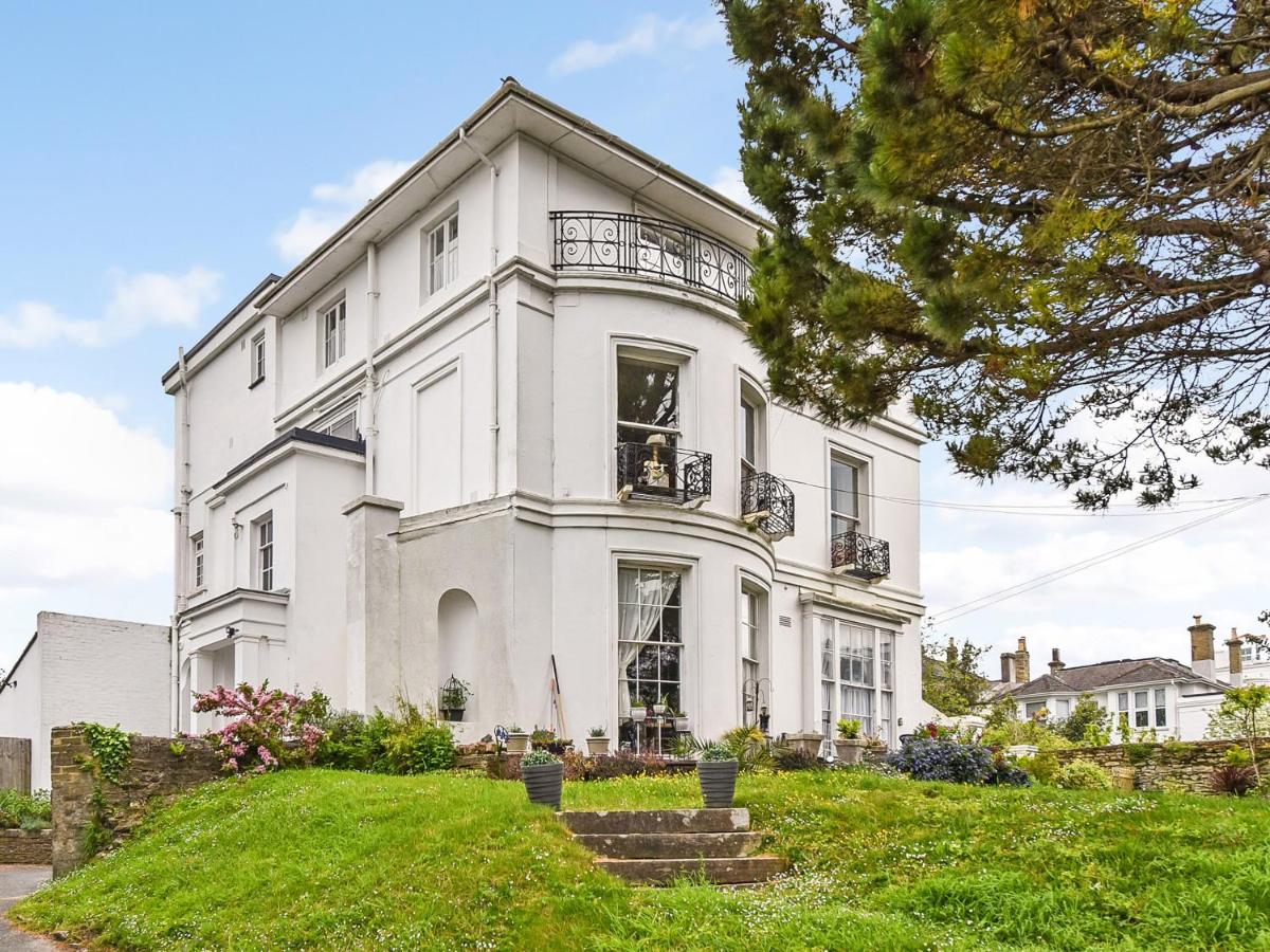 Wrafton House, Apartment 1 - Bed and Breakfast Ryde
