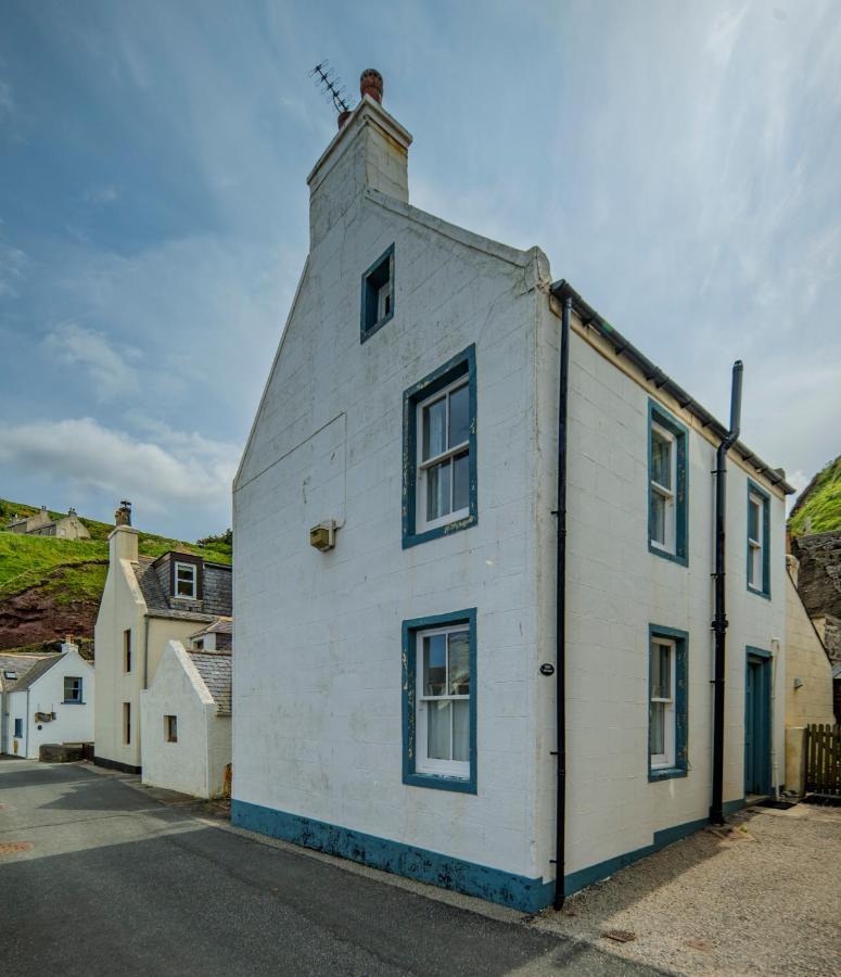 Fisherman's Cottage in Pennan - B&B