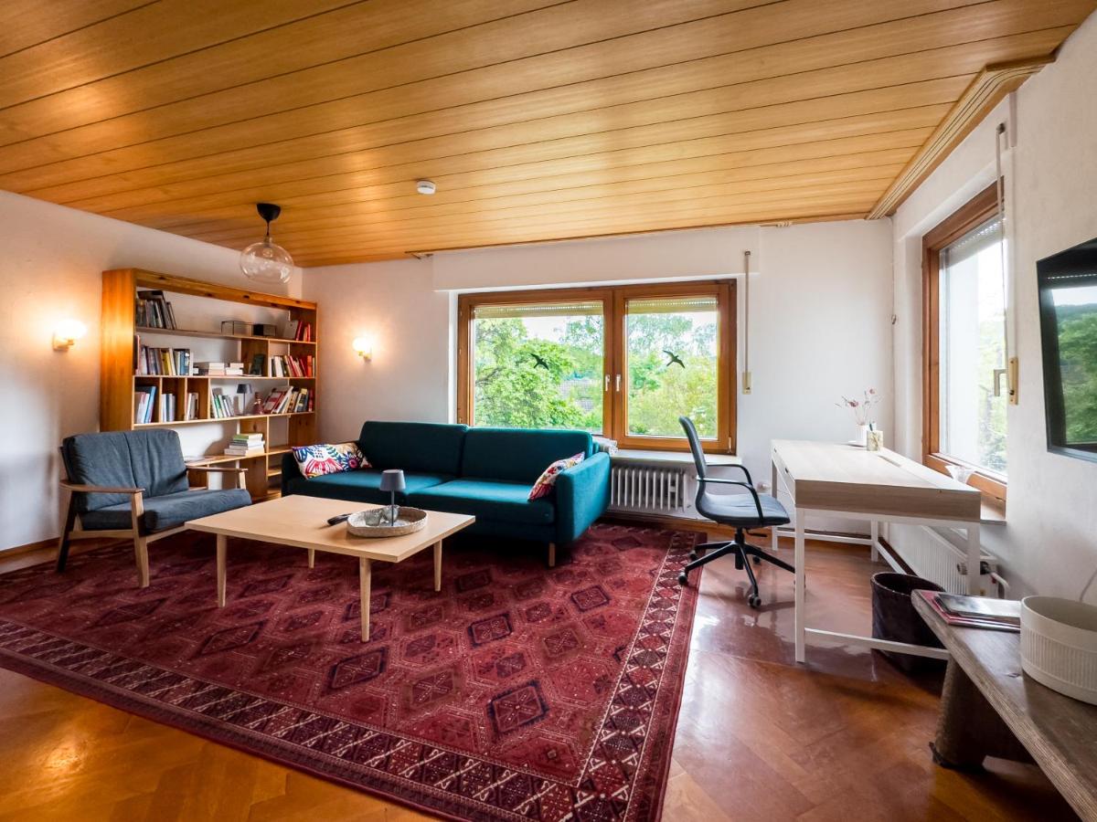 Sunroom 2 Bed Apartment West Town B17 - B&B