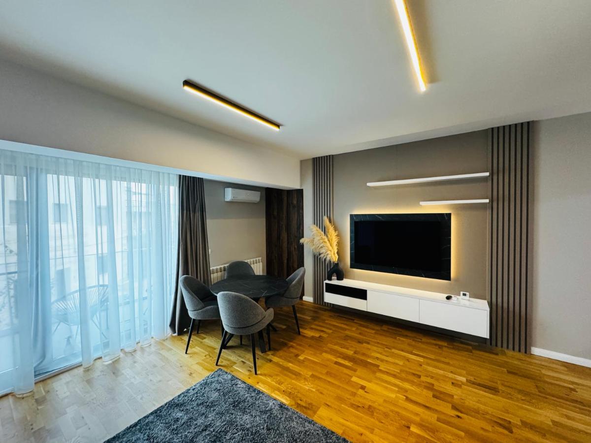 Tomis Villa Center Apartment - Ferienwohnung Konstanza