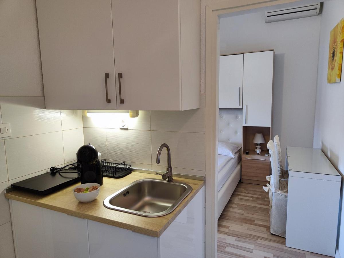 Double Room with Balcony and Sea View