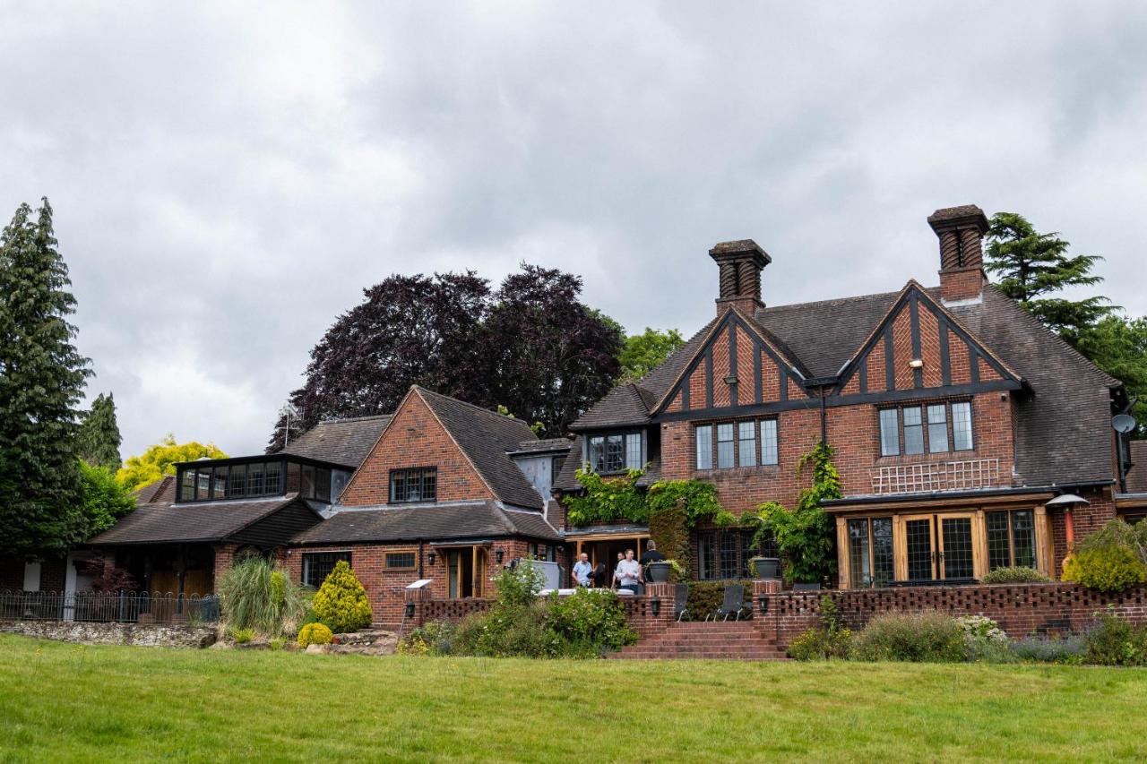 Chimneys Hot Tub Country Escape - B&B