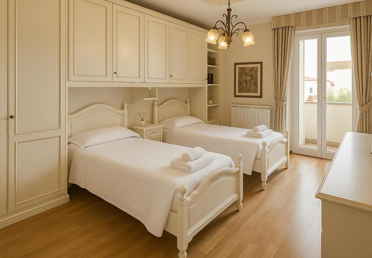 Twin Room with Balcony