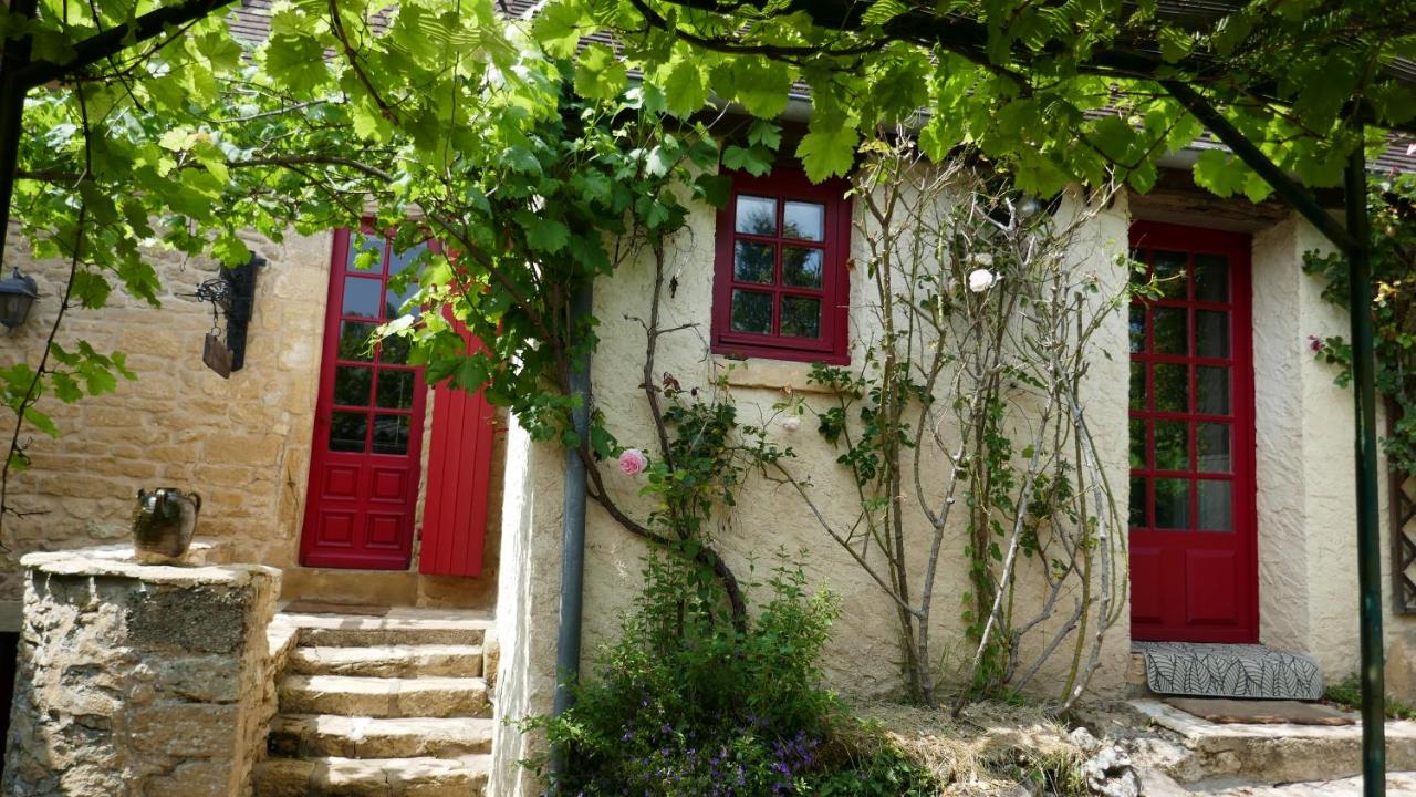 La Roseraie, authentique maison du Périgord noir - B&B
