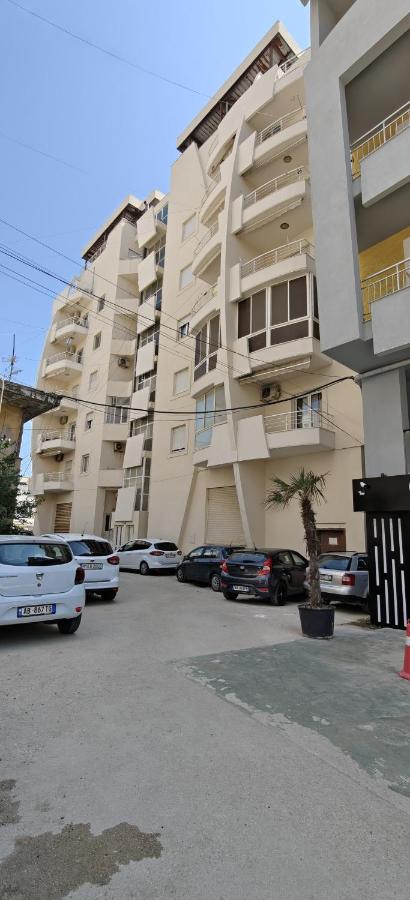 Alessio's Apartment - B&B Durrës