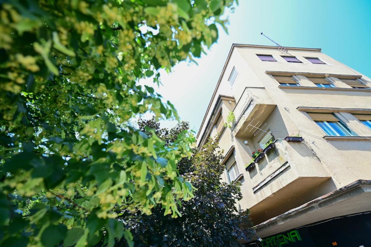 FLH - Sibiu Heart Studios - AC & Wi-Fi - B&B Sibiu