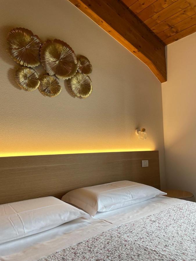 Doppel-/Zweibettzimmer mit eigenem Bad