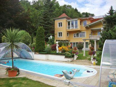 Apartment mit Gartenblick