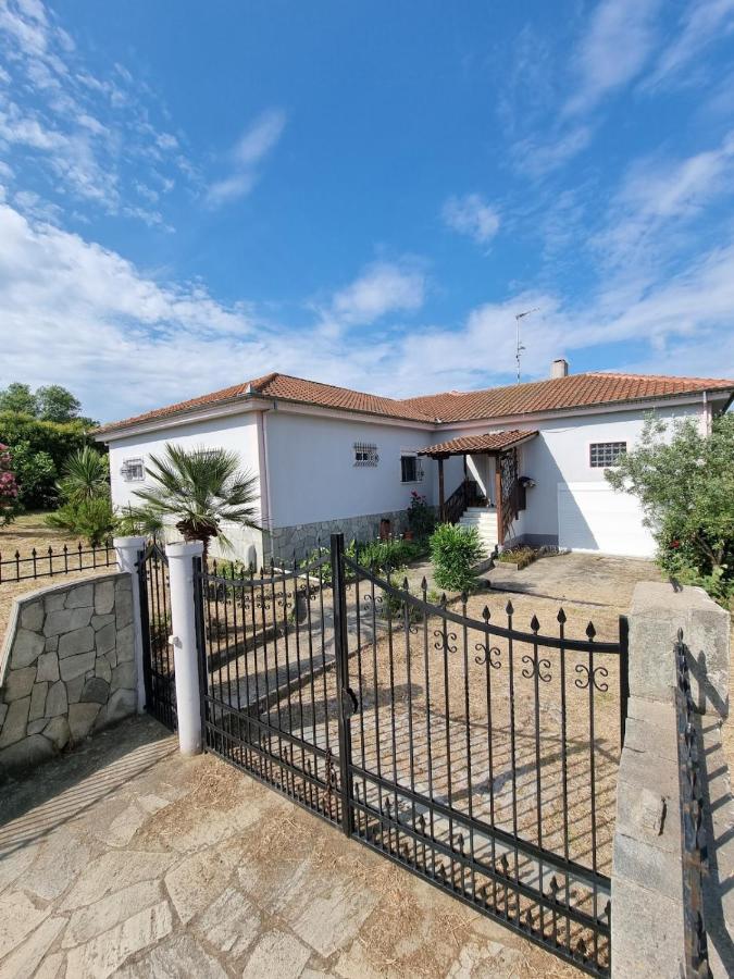Nana's Villa - Little Paradise - B&B Kassandra