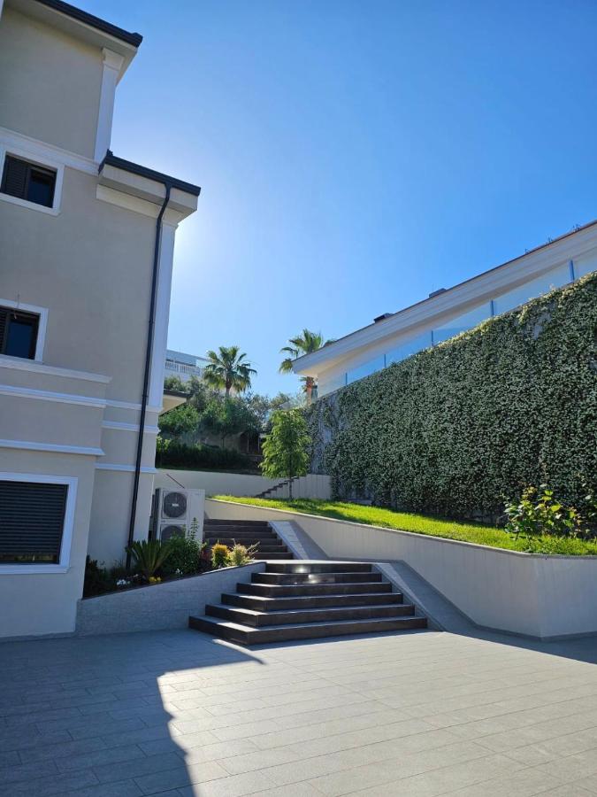 Villa Safira - B&B Durrës