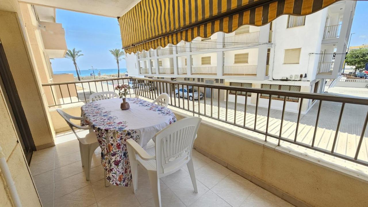 Appartement 2 Chambres avec Terrasse et Vue sur la Mer