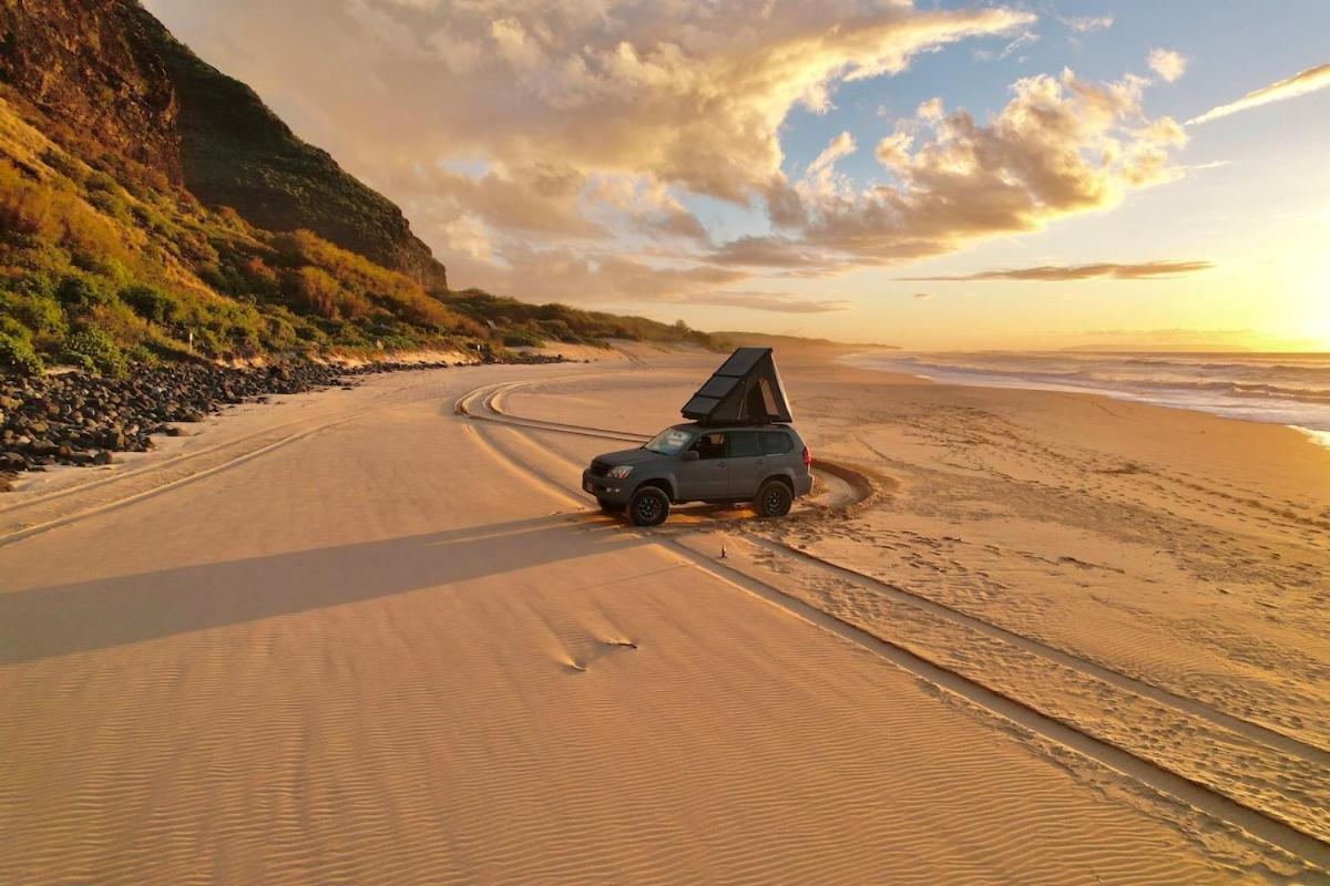 Fully Decked Lifted 4WD Lexus GX470 Camper! - B&B Kapa‘a