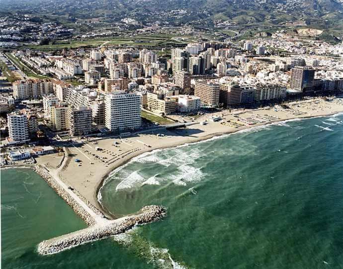 Bright & Cozy Flat with views of Fuengirola Beach - Bed and Breakfast Fuengirola