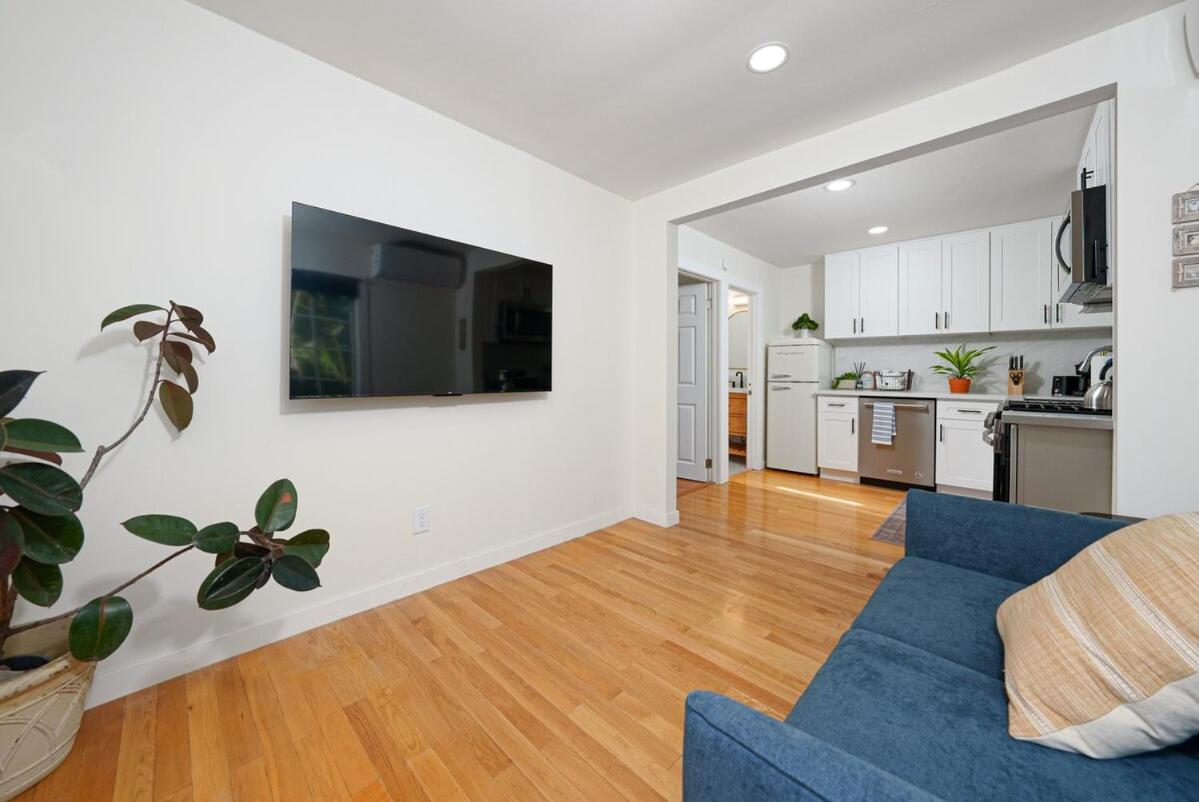 Quiet and Central 1bed1bath House, Nature Retreat - B&B Rosemead