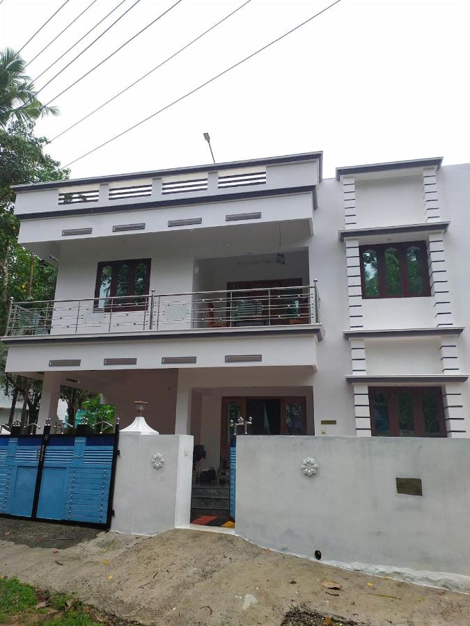 Kanykumari Shore River Nest - B&B Taingapatam