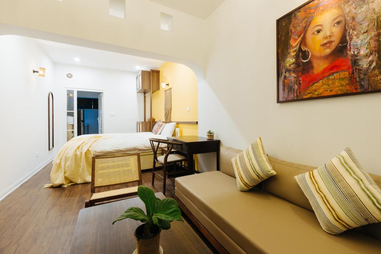 Studio Apartment