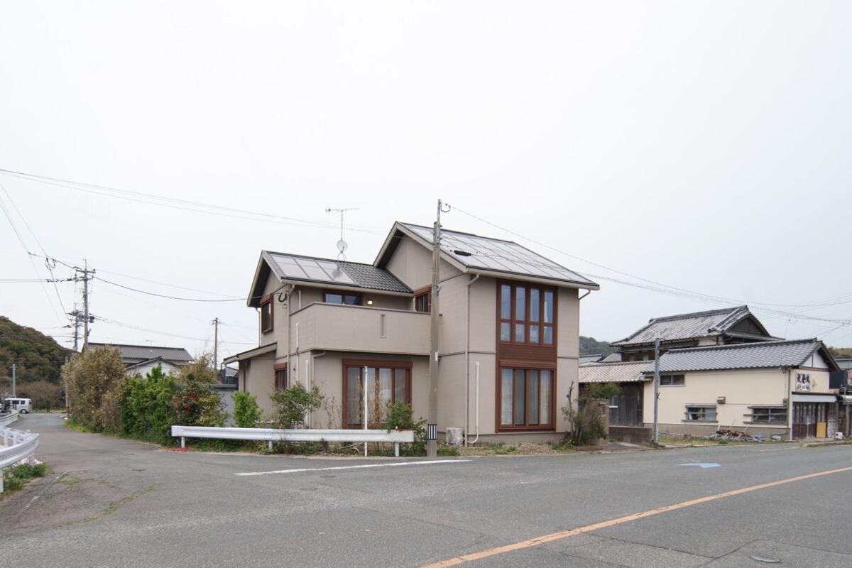 Itoshima inn 海 山 川が目の前でベッド8台 4LDK 一棟貸し - Chambres d’hôtes Itoshima