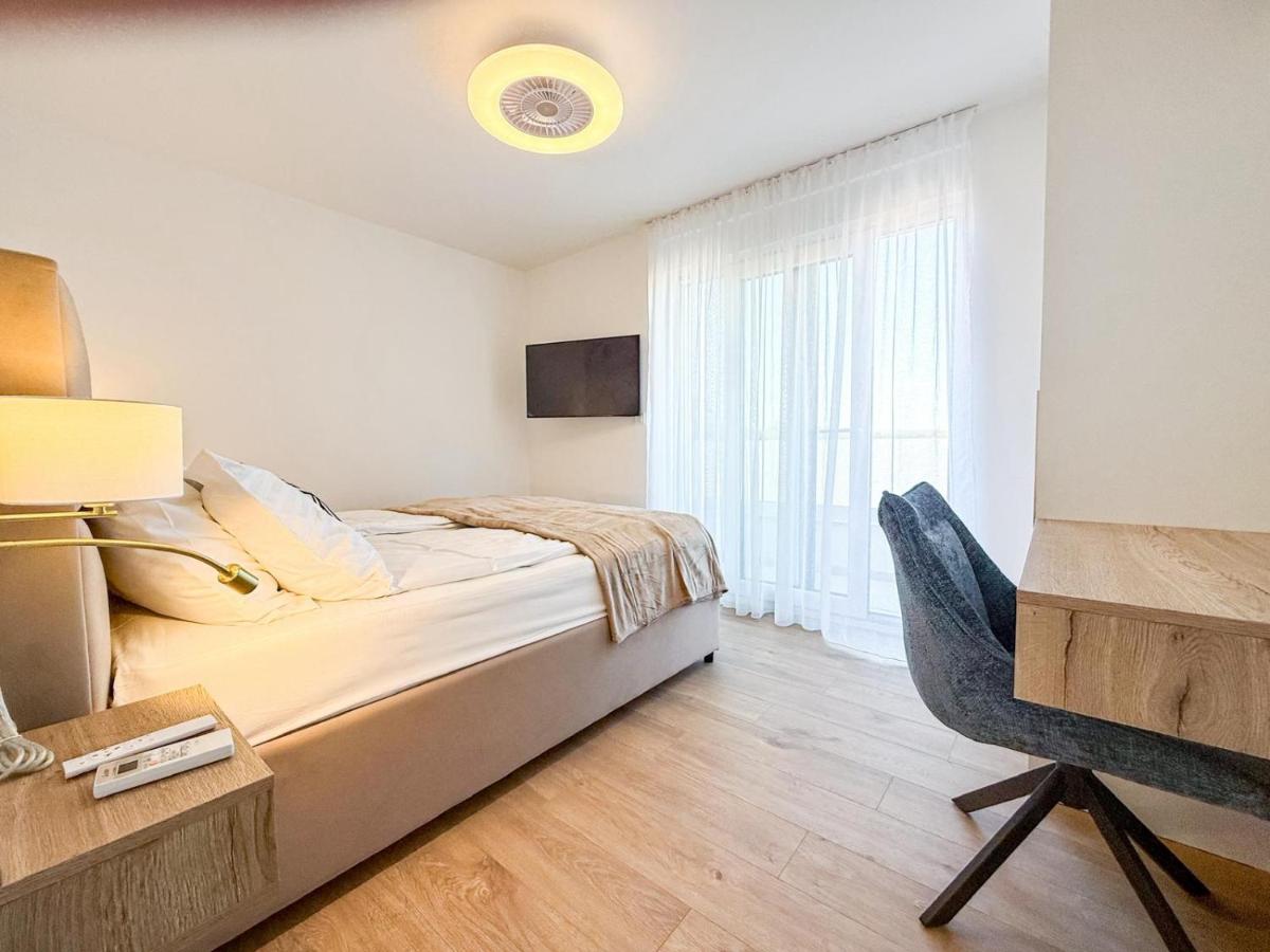 Apartment mit 2 Schlafzimmern und eingeschränktem Meerblick